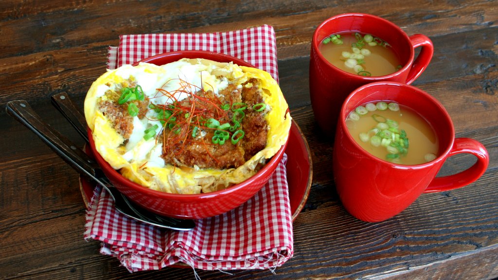 How to make Katsudon recipe Japanese Pork Cutlet over Rice